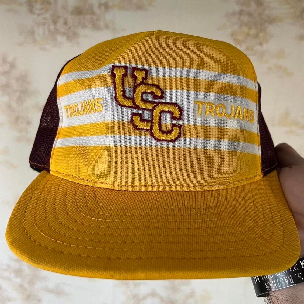 Vintage 80s USC Trojans Trucker Hat | Cardinal & GoldSnapback | Size L